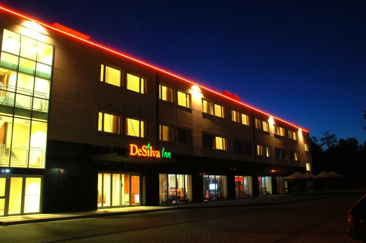 Desilva Inn Katowice Airport Pyrzowice Exterior foto